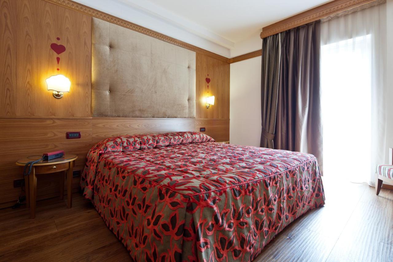 Hotel Haus Michaela Sappada Exterior photo